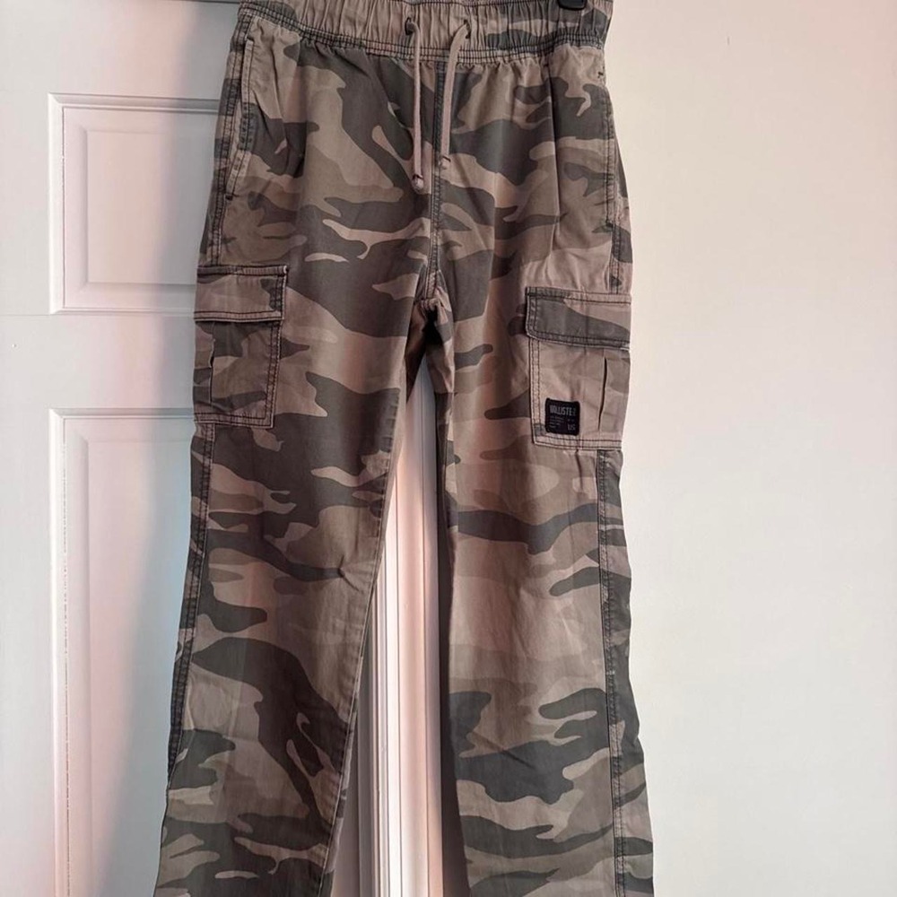 Hollister Camo Pants